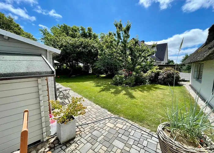 Holiday home Reetkate Am Deich *