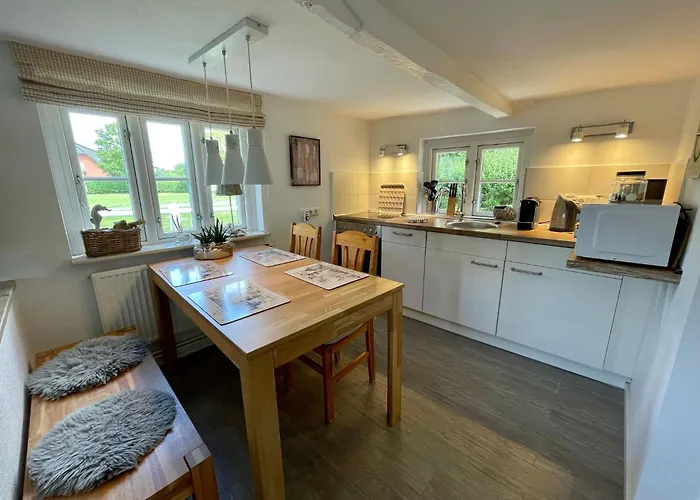 Reetkate Am Deich Stinteck